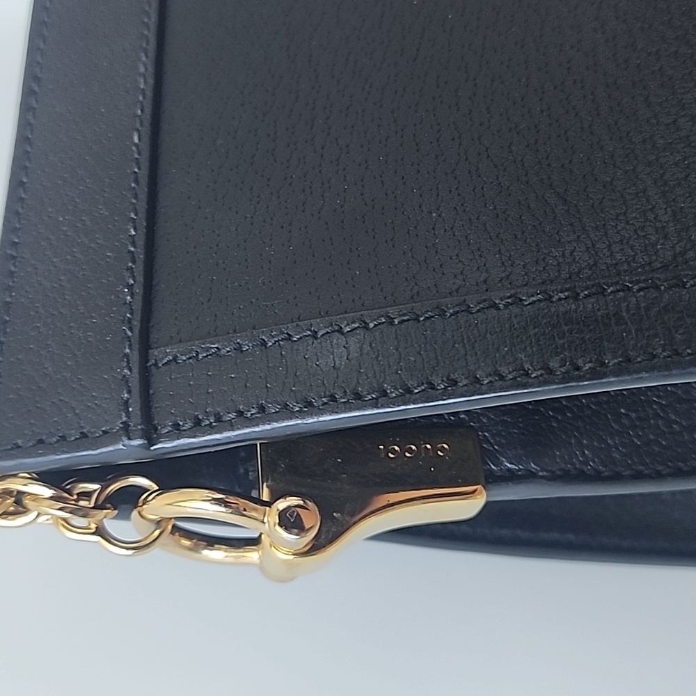 Gucci Black Leather Shoulder Bag - Picture 5 of 14
